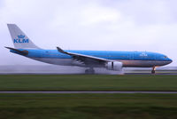 PH-AOF @ EHAM - KLM A330 - by Thomas Ranner