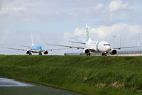PH-XRE @ EHAM - Transavia B737 - by Thomas Ranner