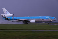 PH-KCD @ EHAM - KLM MD11 - by Thomas Ranner