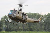 N624HF @ YIP - UH-1H