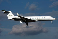 SE-RDY @ ESSB - On short final for runway 12.