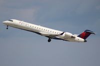N758EV @ DTW - Delta Connection CRJ-700