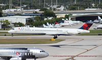 N929DL @ FLL - Delta MD-88