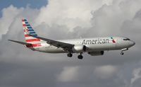 N970AN @ MIA - American 737-800