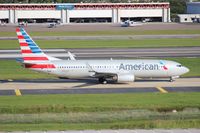 N982AN @ TPA - American 737-800