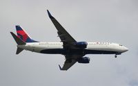 N374DA @ MCO - Delta 737-800