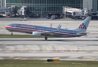 N914NN @ MIA - American 737-800 - by Florida Metal