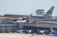 N930AN @ MIA - American 737-800 - by Florida Metal