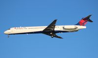 N996DL @ TPA - Delta MD-88