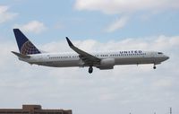 N45440 @ MIA - United 737-900 - by Florida Metal