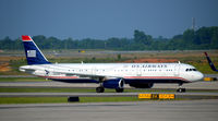 N565UW @ KCLT - Taxi CLT - by Ronald Barker