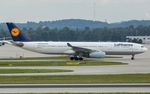 D-AIKQ @ EDDM - taxying to the gate - by Friedrich Becker