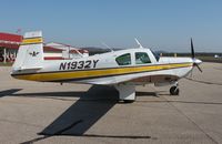 N1932Y @ KOVS - Mooney M20E