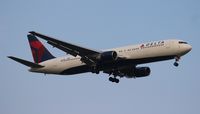 N138DL @ DTW - Delta 767-300