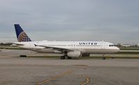 N442UA @ KORD - Airbus A320