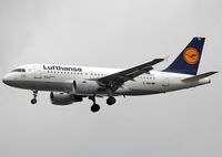 D-AIBD @ EDDF - Landing rwy 25L - by Shunn311