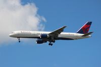 N682DA @ DTW - Delta - by Florida Metal