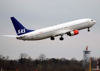 LN-RPN @ EGCC - SAS departure from Manchester - by Clive Pattle
