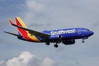 N905WN @ DAL - New Southwest Paint - Landing at Dallas Love Field - by Zane Adams
