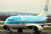 PH-BGD @ EGCC - Close up at Manchester - by Clive Pattle
