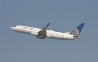 N12216 @ KLAX - Boeing 737-800