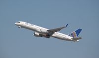 N587UA @ KLAX - Boeing 757-200 - by Mark Pasqualino