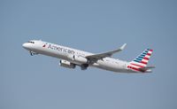 N119NN @ KLAX - Airbus A321 - by Mark Pasqualino