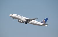N488UA @ KLAX - Airbus A320