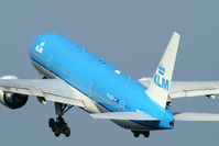 PH-BQE @ EHAM - KLM