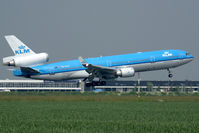 PH-KCA @ EHAM - KLM - by Fred Willemsen