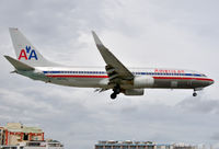 N907AN @ TNCM - On short finals to St Maarten. - by kenvidkid