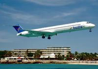 PJ-MDF @ TNCM - On short finals at St Maarten. - by kenvidkid