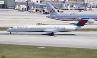 N901DE @ MIA - Delta MD-88