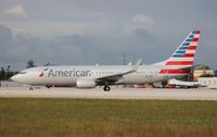N927NN @ MIA - American