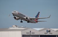 N971AN @ MIA - American