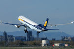 VT-JWT @ VIE - Jet Airways - by Chris Jilli