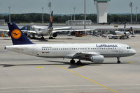 D-AIPZ @ EDDM - 'Erfurt' taxiing past at MUC. - by Arjun Sarup