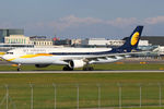 VT-JWT @ VIE - Jet Airways