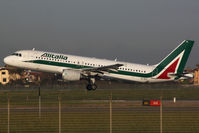 EI-DTI @ LIRF - Landing - by micka2b