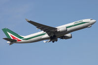 EI-EJN @ LIRF - Take off - by micka2b