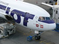 SP-LOA @ EPWA - LOT Polish Airlines - by Jean Goubet-FRENCHSKY