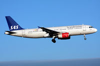 SE-RJE @ ARN - On short final for runway 01R.