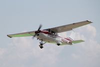 N42006 @ KOSH - Cessna 182L