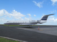 N104AD @ NZAA - bringing Mariah Carey to NZ for concert - by magnaman