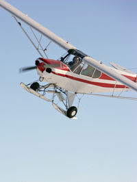 N1892A - N1892A on hydraulic skis - by BT