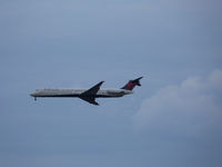 N966DL @ DCA - Landing @ DCA