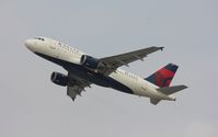 N359NB @ KLAX - Airbus A319 - by Mark Pasqualino