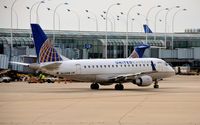 N638RW @ KORD - Taxi O'Hare - by Ronald Barker