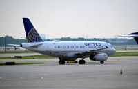 N811UA @ KORD - Taxi O'Hare - by Ronald Barker