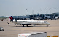 N824SK @ KORD - Taxi O'Hare - by Ronald Barker